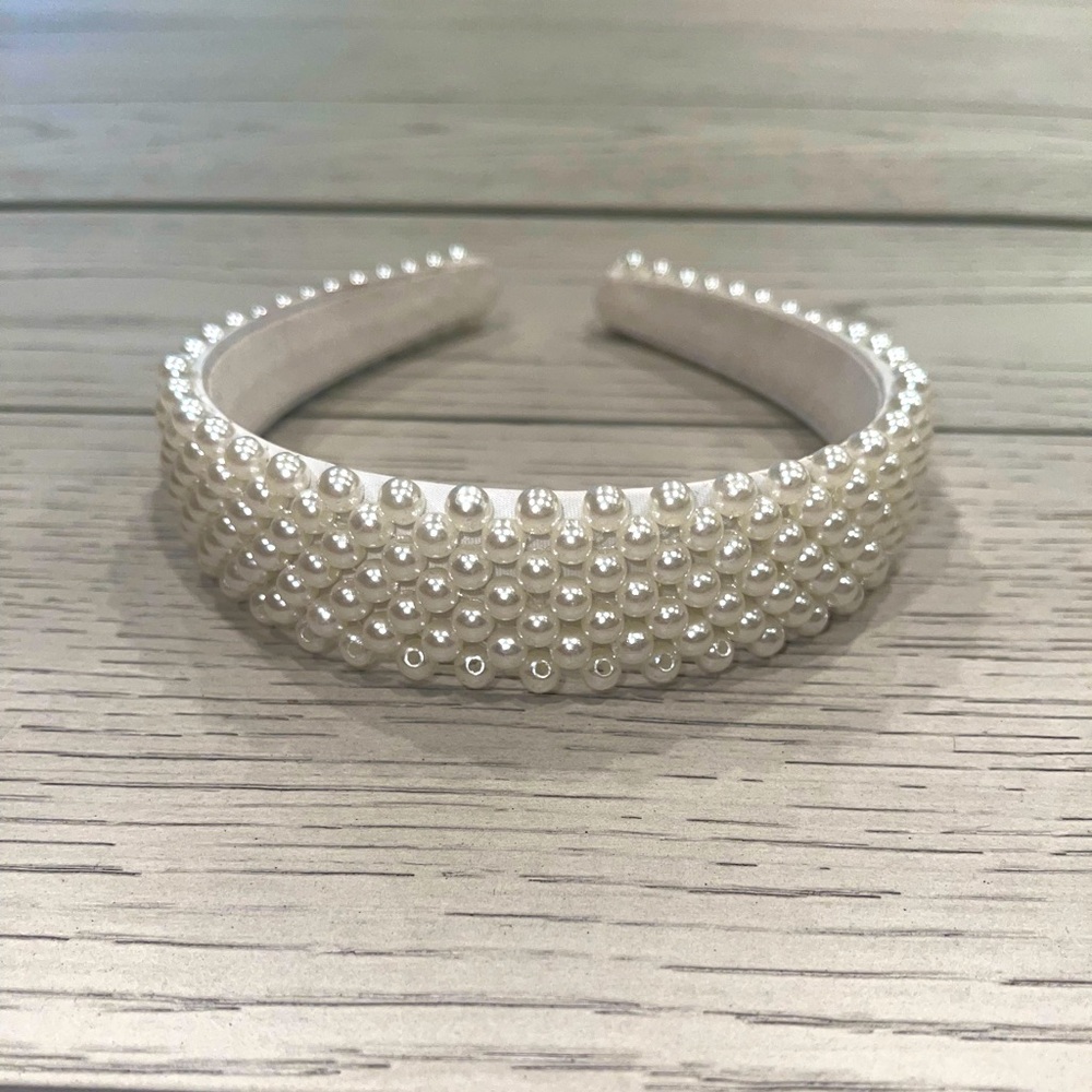 Fashion pearl headband